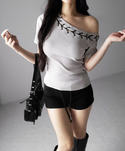 ヴィンテージカットアウトレースアップ半袖ワンショルリブトップス ／ vintage cutout laceup short sleeve one shoulder lib tops