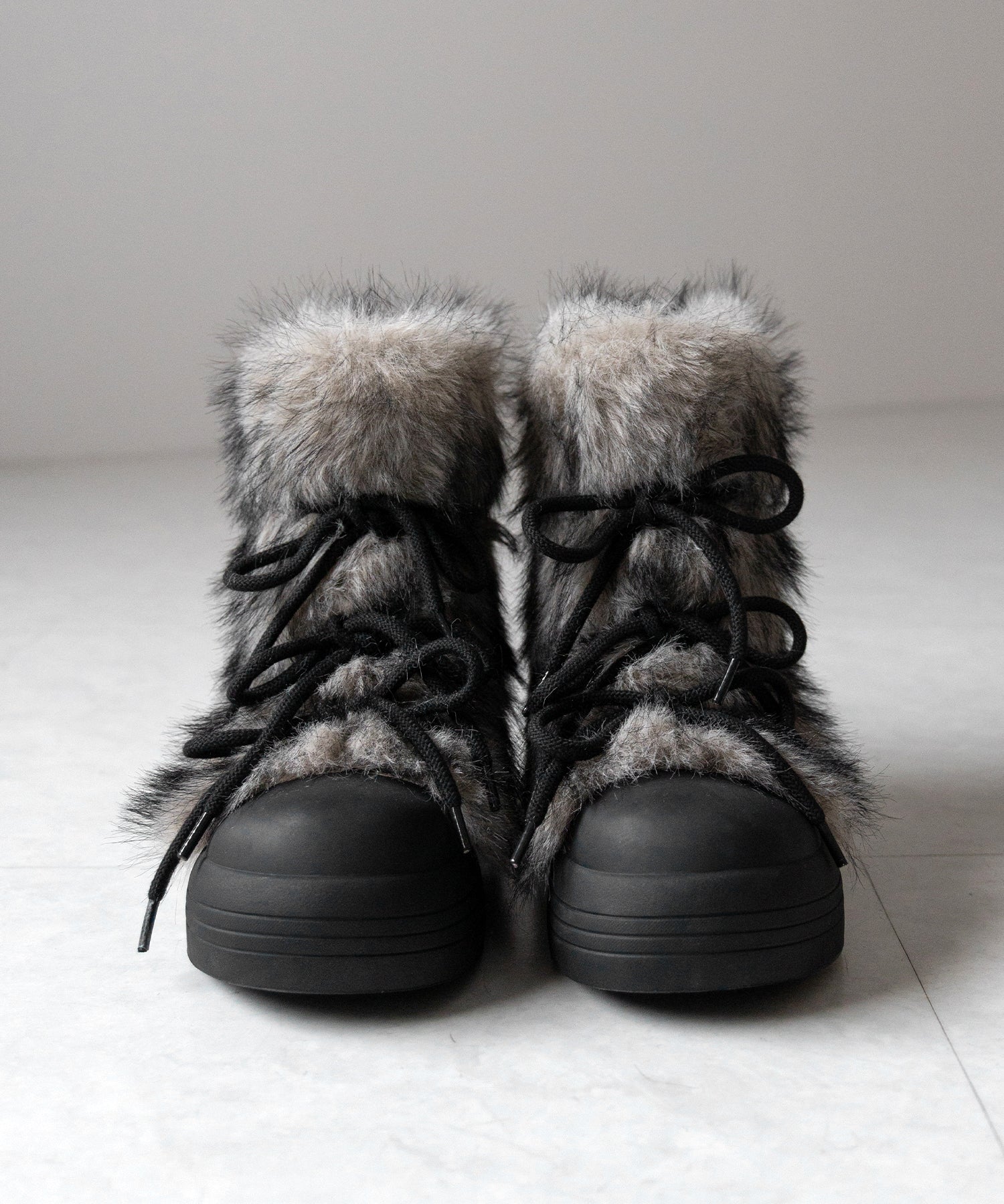 【 ２color 】ボリュームフェイクファーブーツ ／ volume fake fur boots