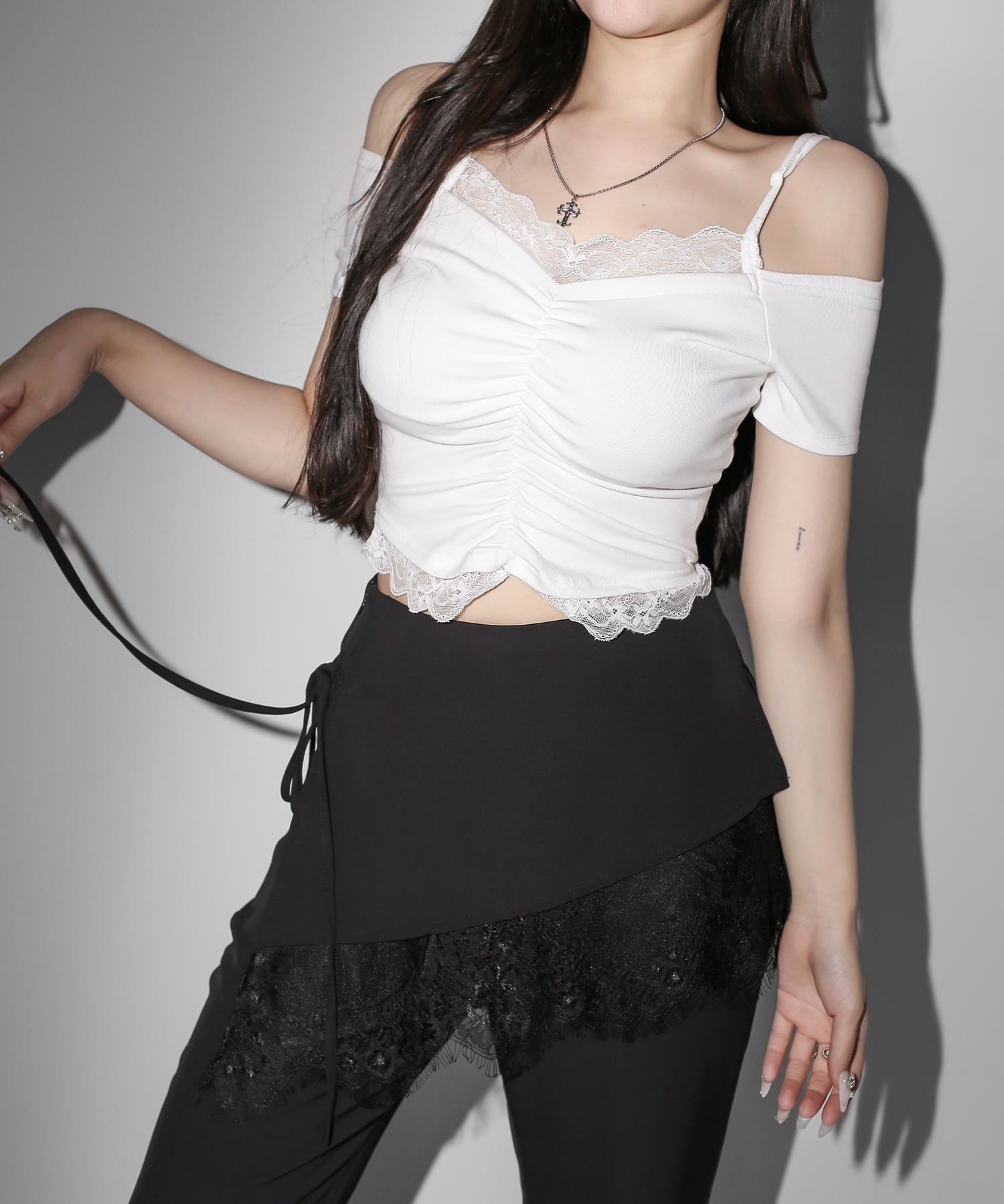 【３size 】レースレイヤードサイドリボンラップフレアスラックス ／ lace layered side ribbon wrap flare slacks