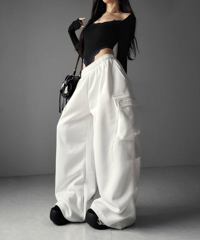 【 裾絞り可能２WAY 】ドローコードタックワイドカーゴスウェットパンツ ／ drawcord tuck wide cargo sweatpants