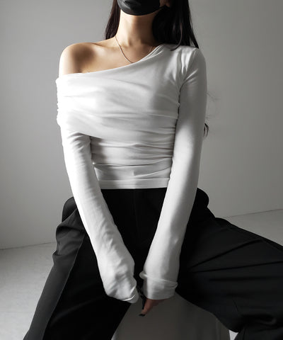 【 ２color ／ 裏起毛 】ワンショルダードレープギャザースリムトップス ／ One-shoulder draped gather slim tops
