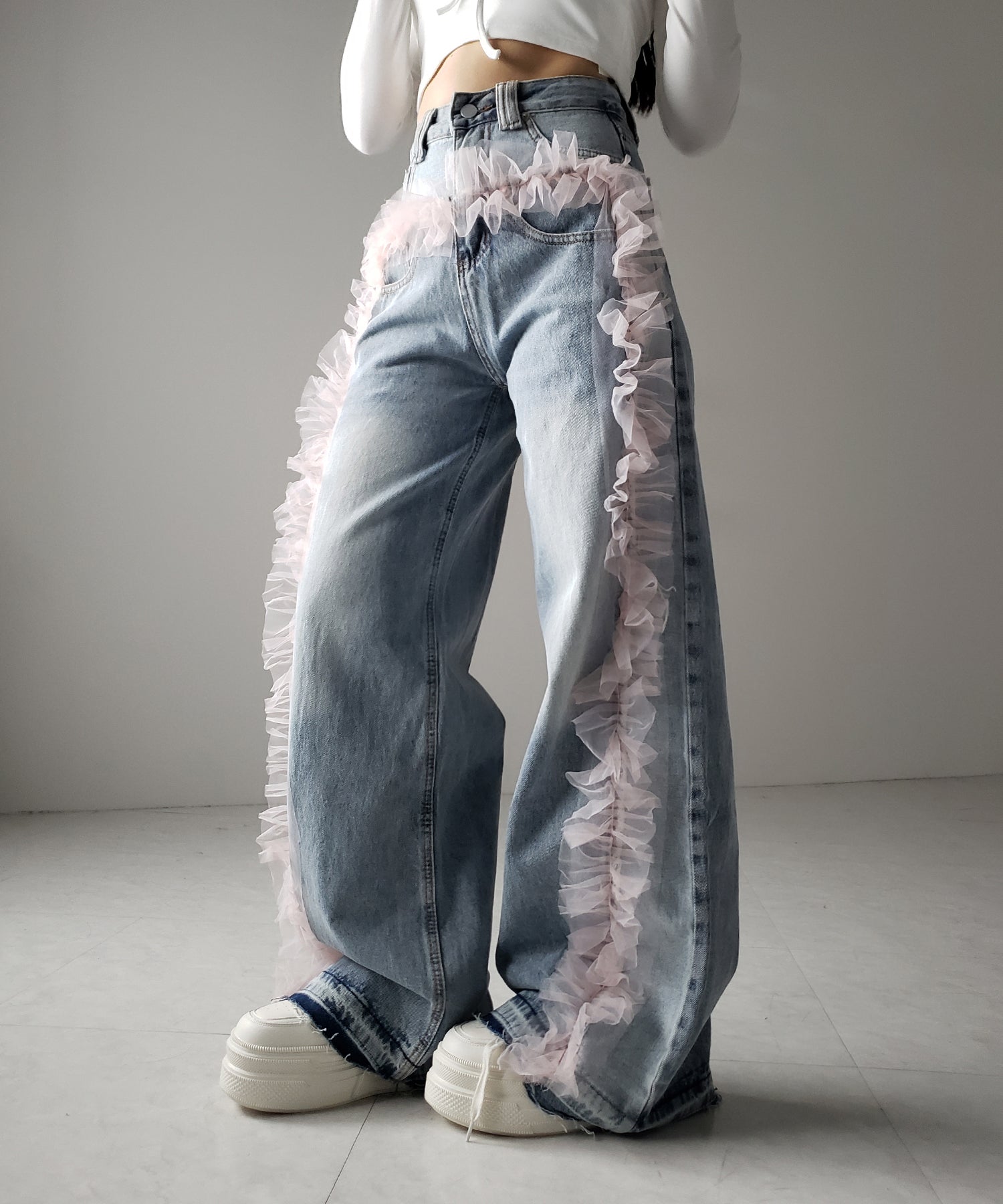 【 ２color ／ 3size 】シアーフリルドッキングダメージストレートデニム ／ sheer frill docking damage straight denim