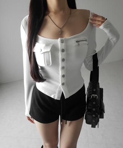 アウトポケットスクエアネック長袖スリムTシャツ ／Out pocket square neck long sleeve slim T-shirt