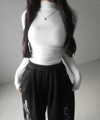 【 カップ付き ／ 裏起毛 】プチハイネックシャーリングショートカットソートップス