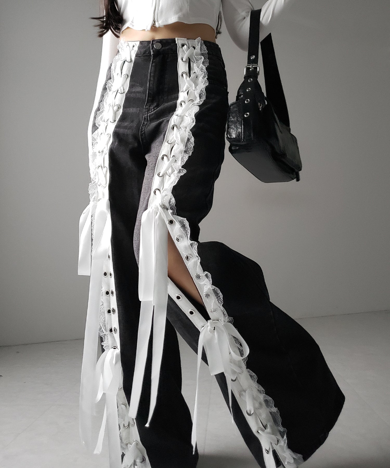 サテンリボンレースアップワイドデニムパンツ ／ satin ribbon lace up wide denim pants