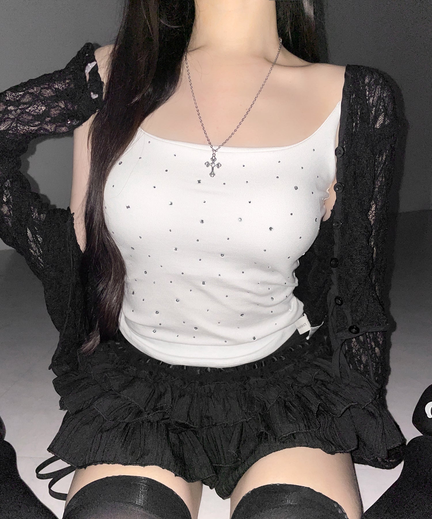 ラインストーンスクエアネックスリムキャミソール ／ Rhinestone square neck slim camisole