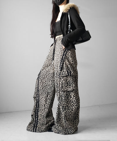 【 裾絞り可能２WAY 】レオパードヴィンテージサイドラインタックワイドスウェットパンツ ／ leopard vintage side line tuck wide sweatpants