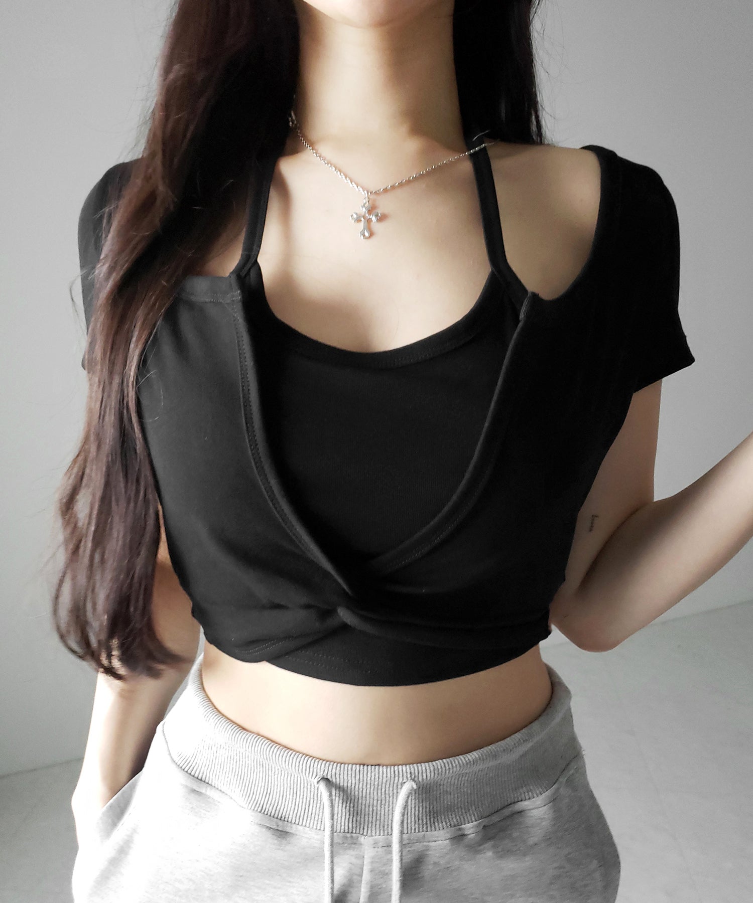 ホルターネックレイヤードショートぴちＴシャツ ／ halter neck layered short pichi T-shirts
