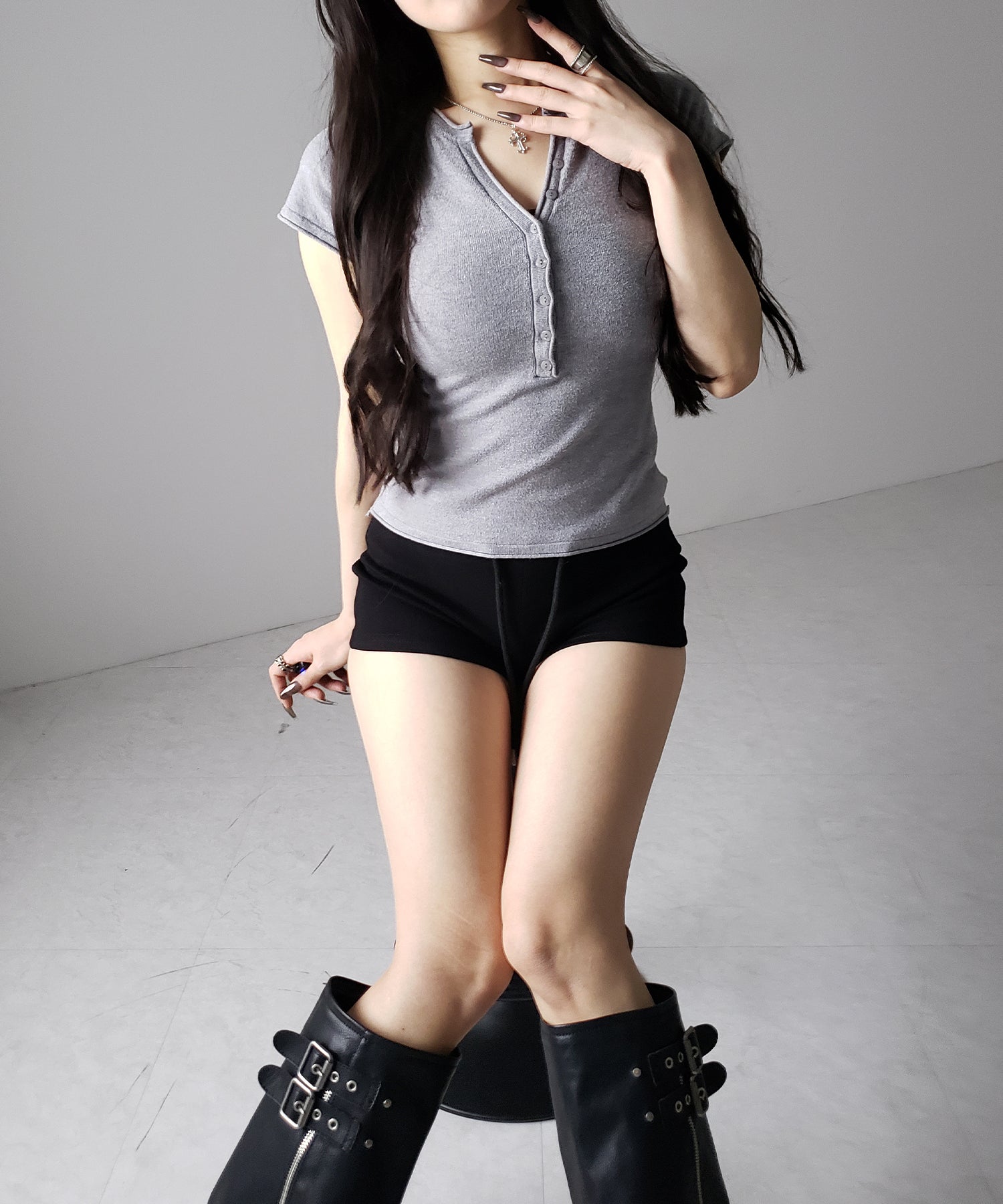 ヘンリーネック半袖ぴちニットトップス ／ henley neck short sleeve pichi knit tops