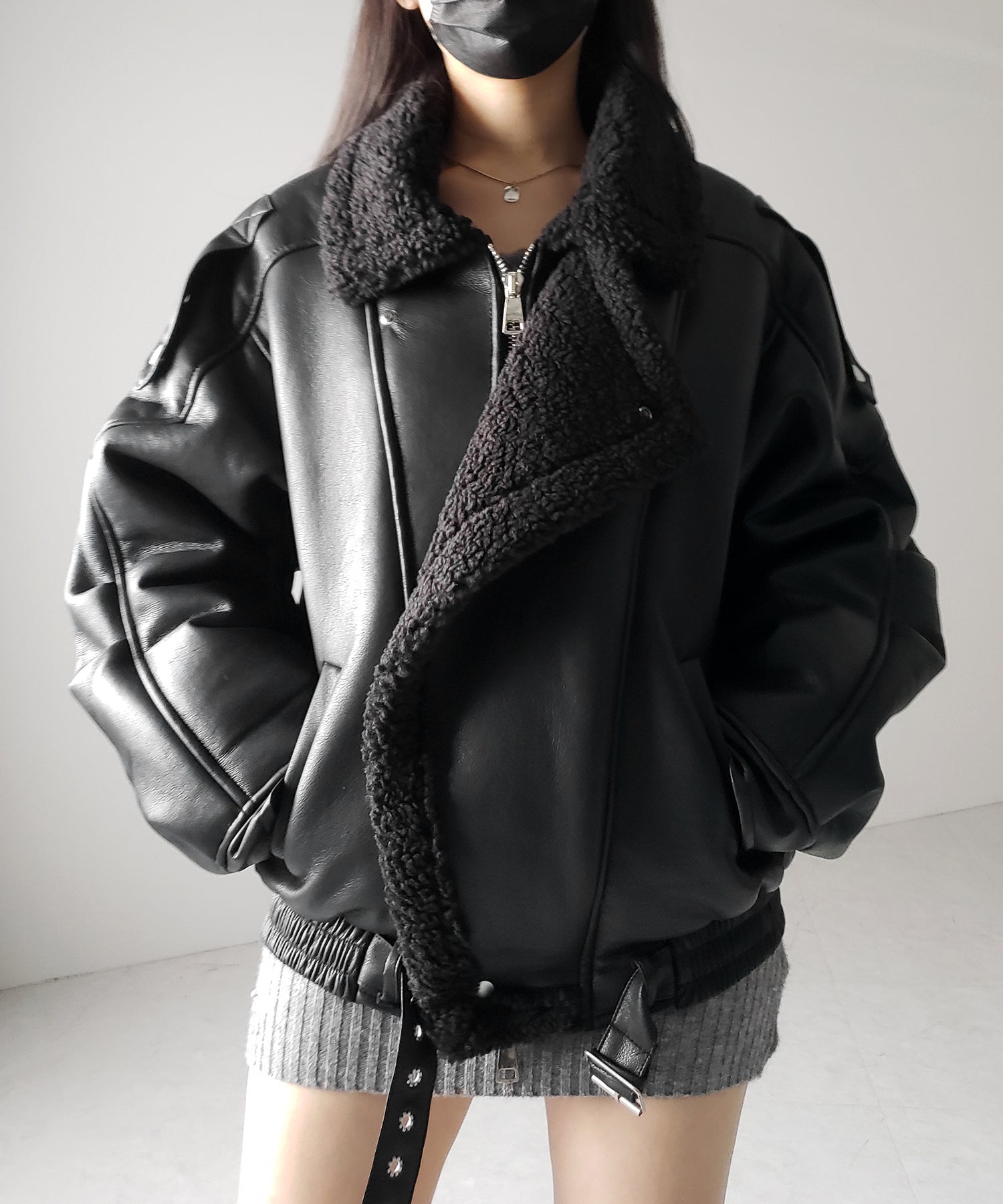 【 ２color 】フェイクレザーベルテッドボアムートンジャケット ／ fake leather belted boa mouton jacket