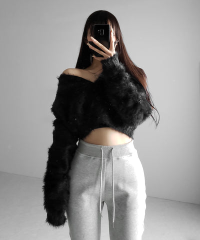 ブラックボタンショートシャギーニットカーディガン ／ black button short shaggy knit cardigan