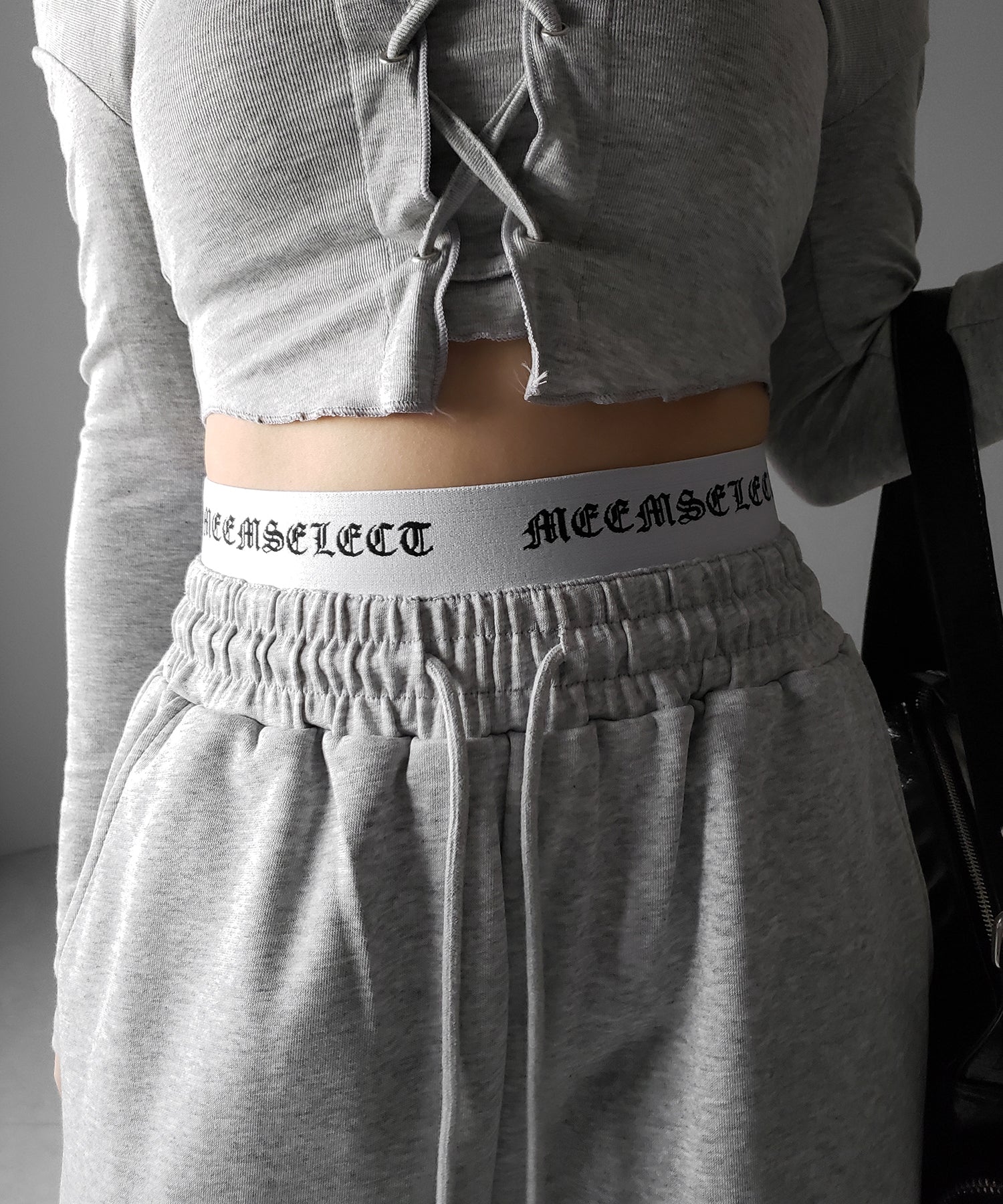 ウエストグランジロゴスウェットワイドパンツ ／ waist grunge logo sweat wide pants