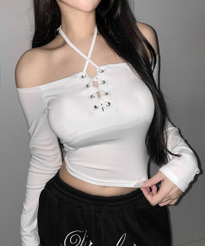 【 クロスネックにできる2WAY 】フロントレースアップオフショルショートトップス ／ 2WAY front laceup offShoulder short tops