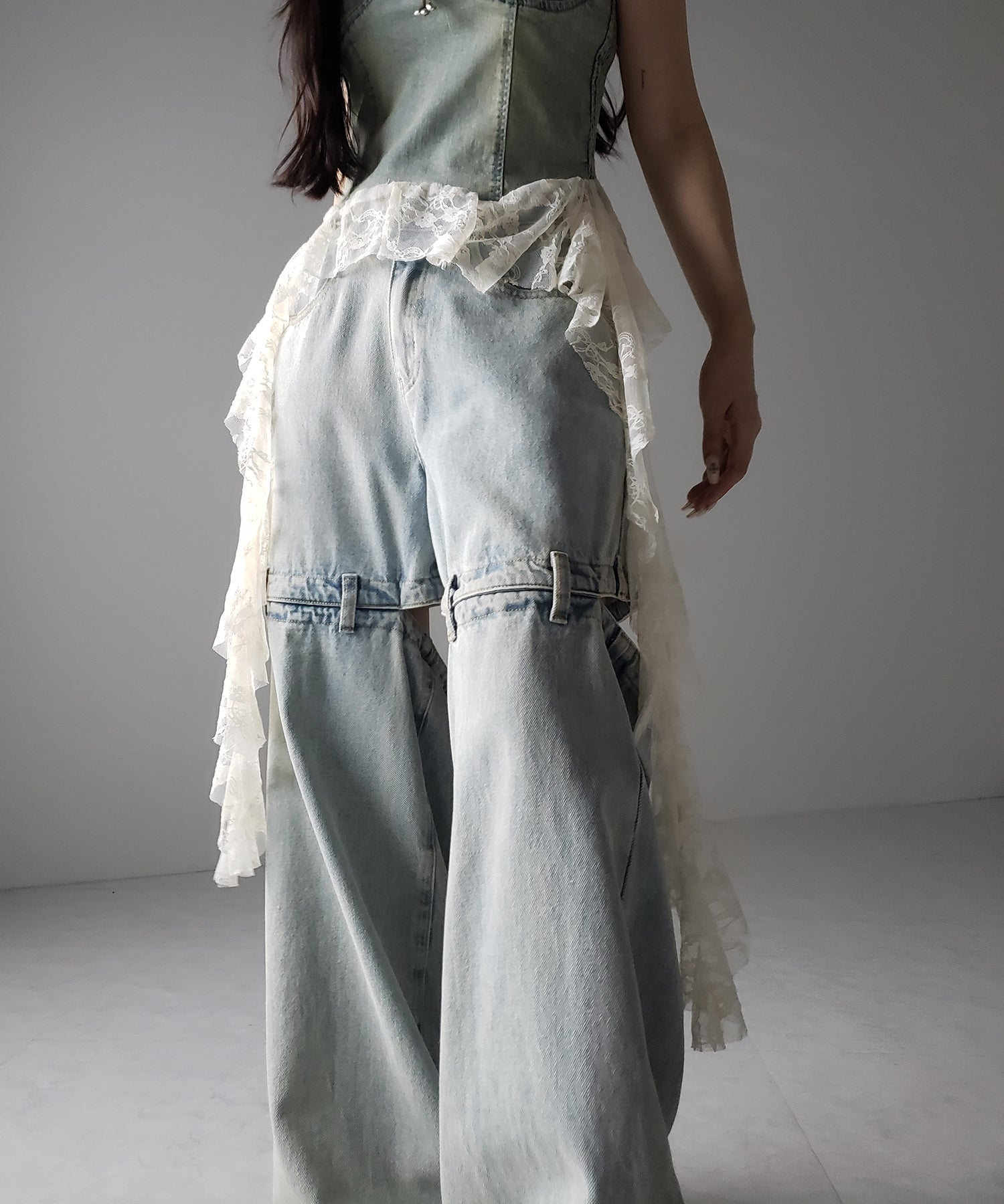 【 ２color 】ヴィンテージライクレースフリルデニムビスチェ ／ vintage like lace frill denim bustier