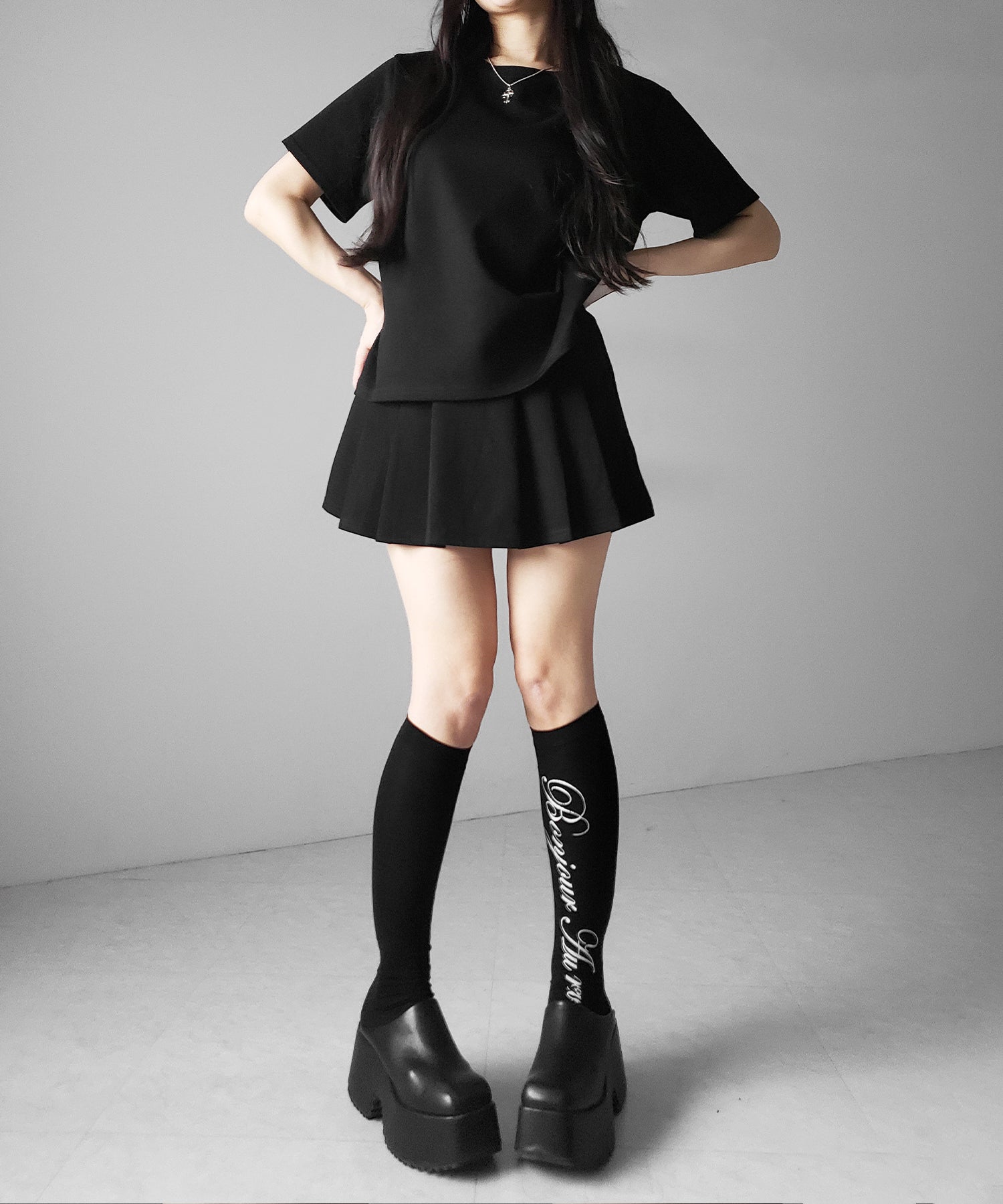 【 セットアップ 】オーバーサイズ半袖Ｔシャツ＋プリーツミニスカート SET ／( SETUP ) oversize shortsleeve Tee + pleated mini skirt SET
