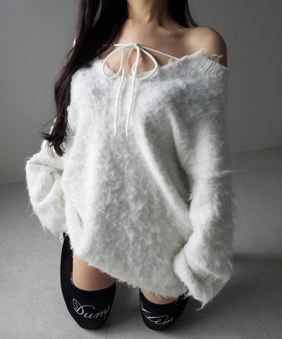 ストラップリボンオフショルオーバーシャギーニット ／ strap ribbon off shoulder over shaggy knit