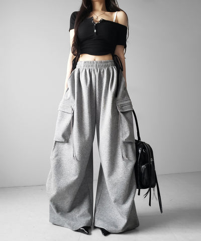 【 裾絞り可能２WAY 】ドローコードタックワイドカーゴスウェットパンツ ／ drawcord tuck wide cargo sweatpants