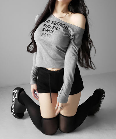 コンパクトロゴワンショルルーズロンT ／ compact logo one-Shoulder loose long-sleeve T-Shirt