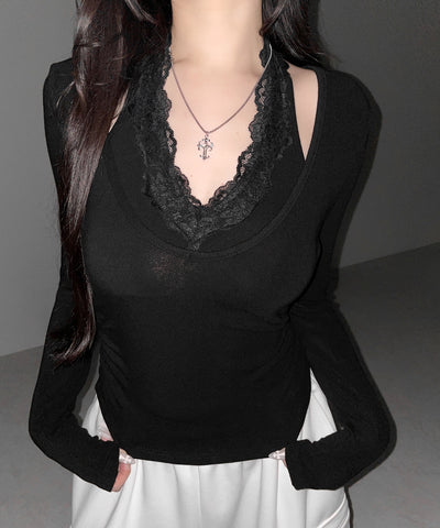 ホルターネックレースレイヤードトップス ／ Halter neck lace layered tops