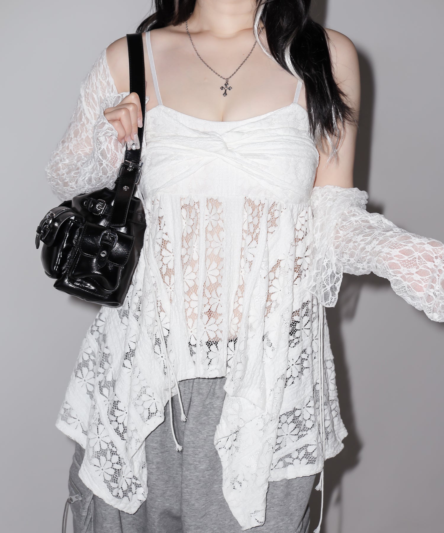 【ショルダーにできる2WAY】4バックルポケットワンハンドルショルダーバッグ／4 buckle pocket one handle shoulder bag