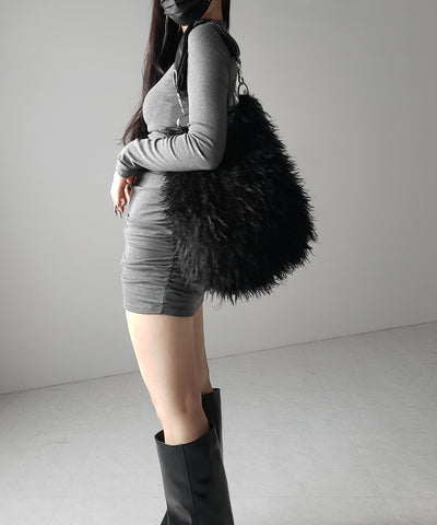 【 ショルダーストラップ付き２WAY 】バイカラーシャギーファーショルダーバッグ ／ bicolor shaggy fur shoulder bag