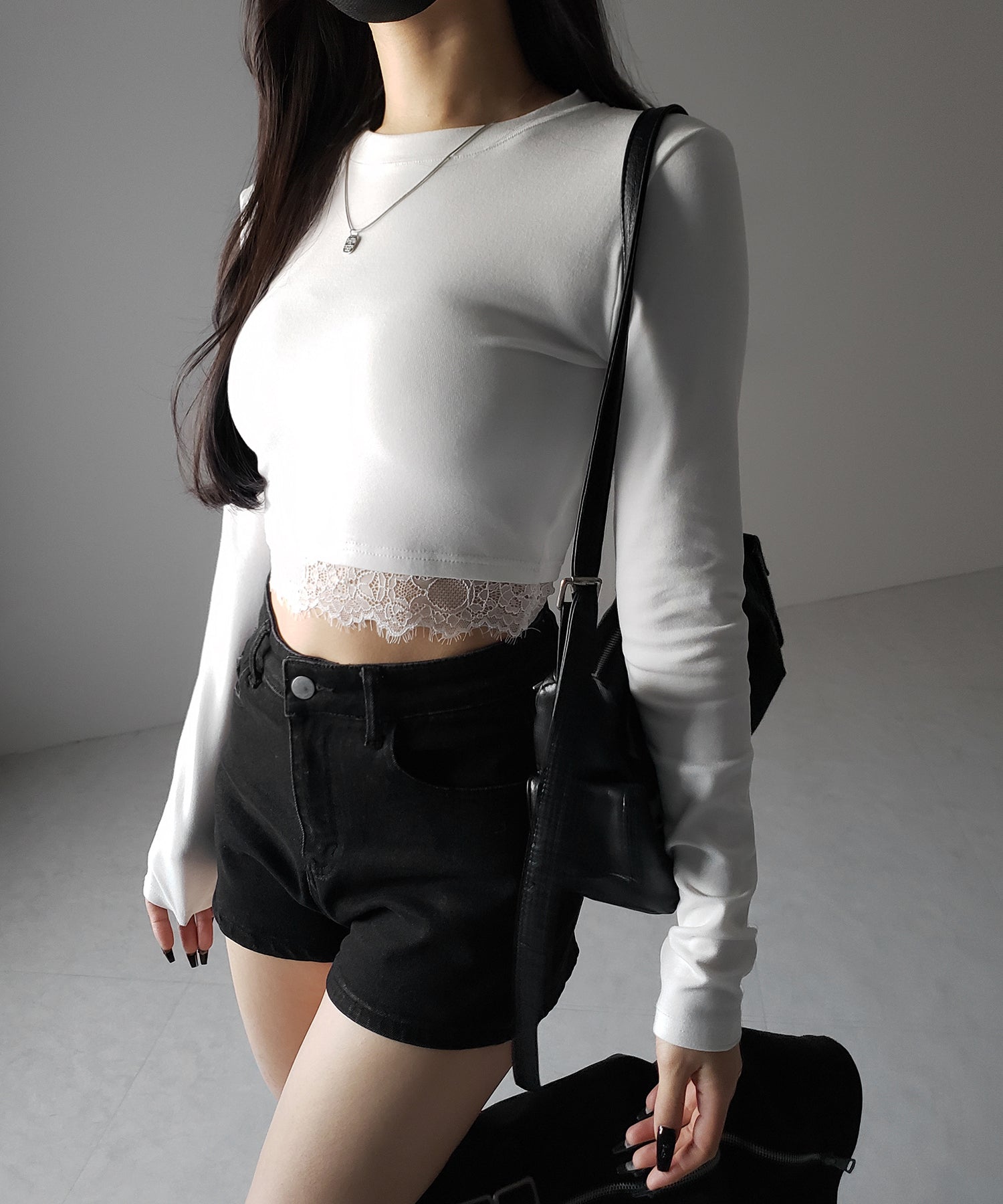 【 裏起毛 】裾レースドッキングショートＴシャツ ／ hem lace docking short Tee