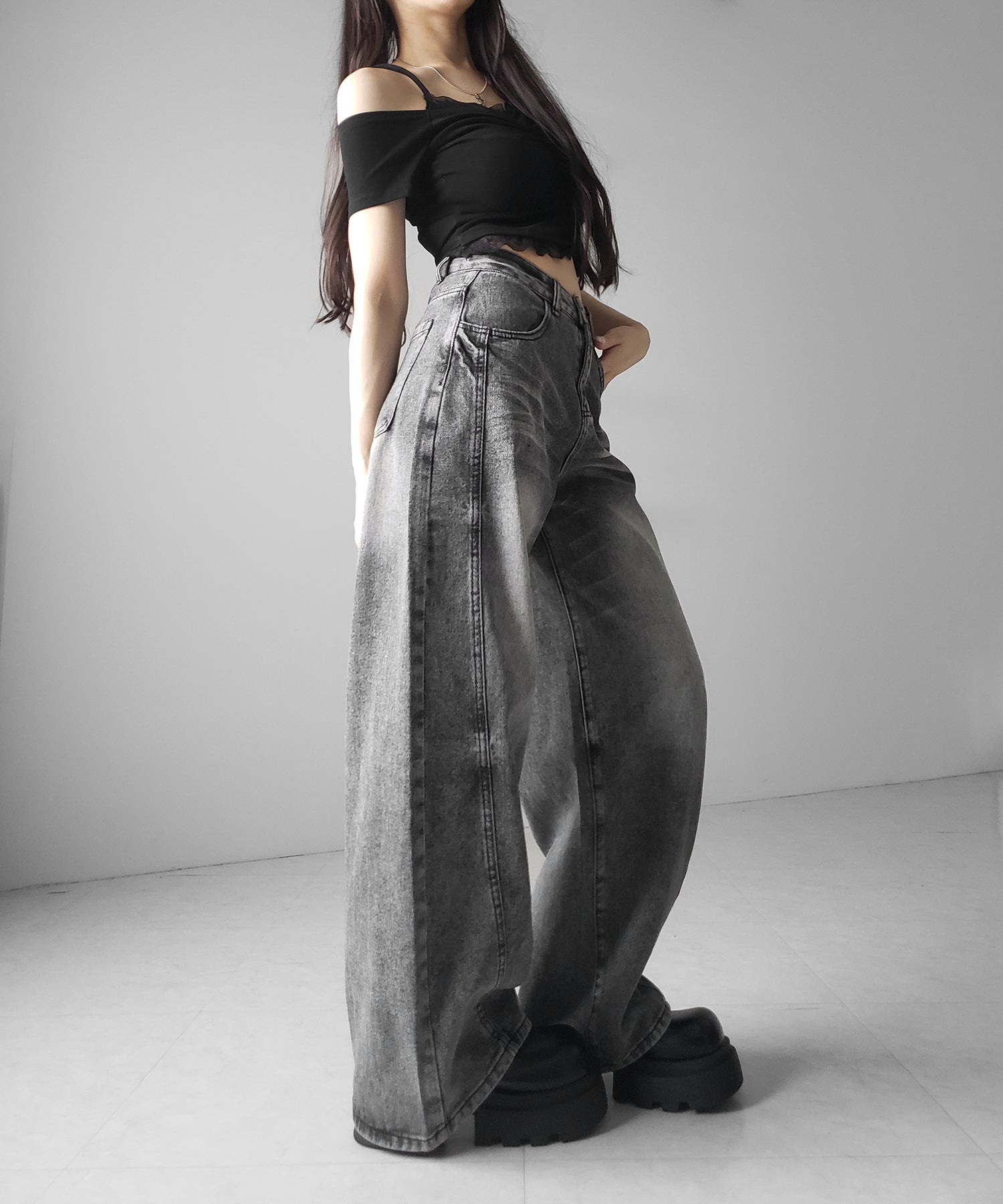 【 ３size 】ヴィンテージブラックウォッシュバルーンデニム ／ Vintage black wash balloon denim