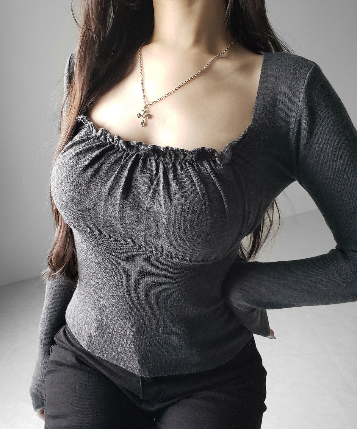 フリルギャザースクエアネック長袖ニットトップス ／ frill gather square neck longsleeve knit tops
