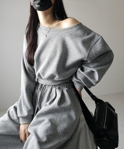 【 セットアップ 】ワンショルダーショートスウェットトップス ＋ タックワイドパンツ SET ／ off shoulder short sweat tops & tack wide pants SET