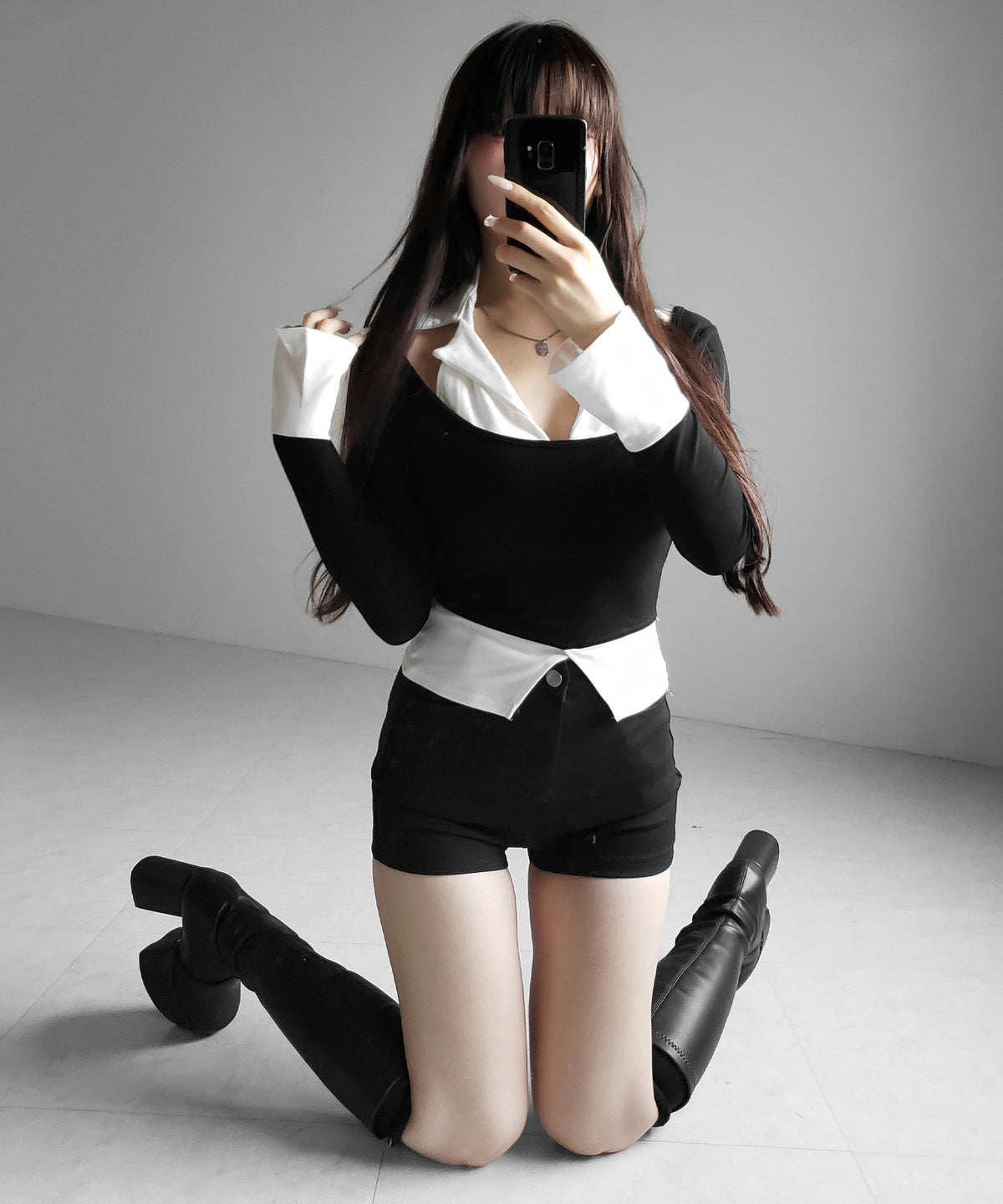 カットアウトフェイクレイヤード長袖Ｔシャツ ／ shirts like cutout fake layered long sleeve T-Shirt