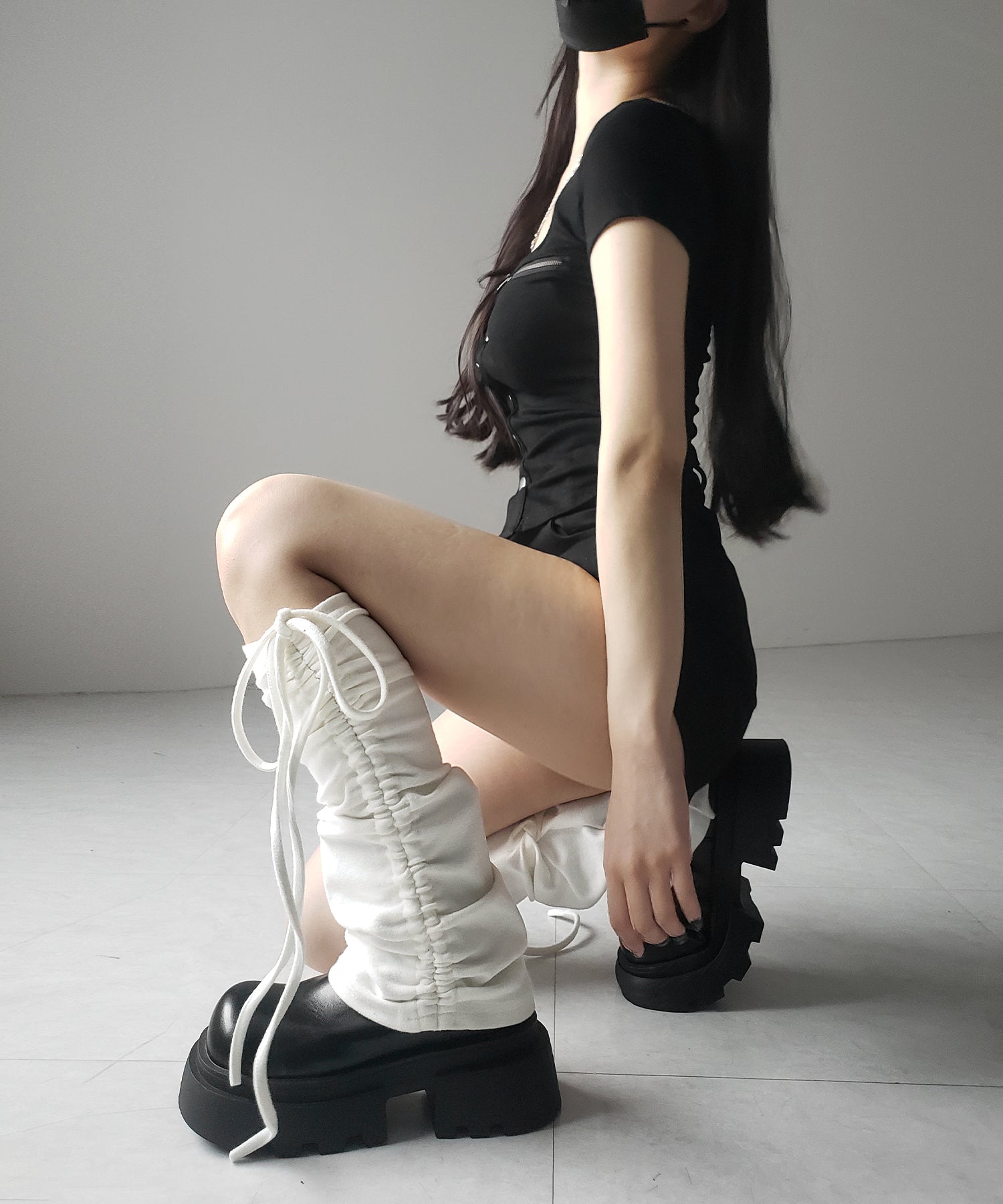【 ２color 】ストラップリボンサイドシャーリングレッグカバー ／ strap ribbon side shirring leg cover