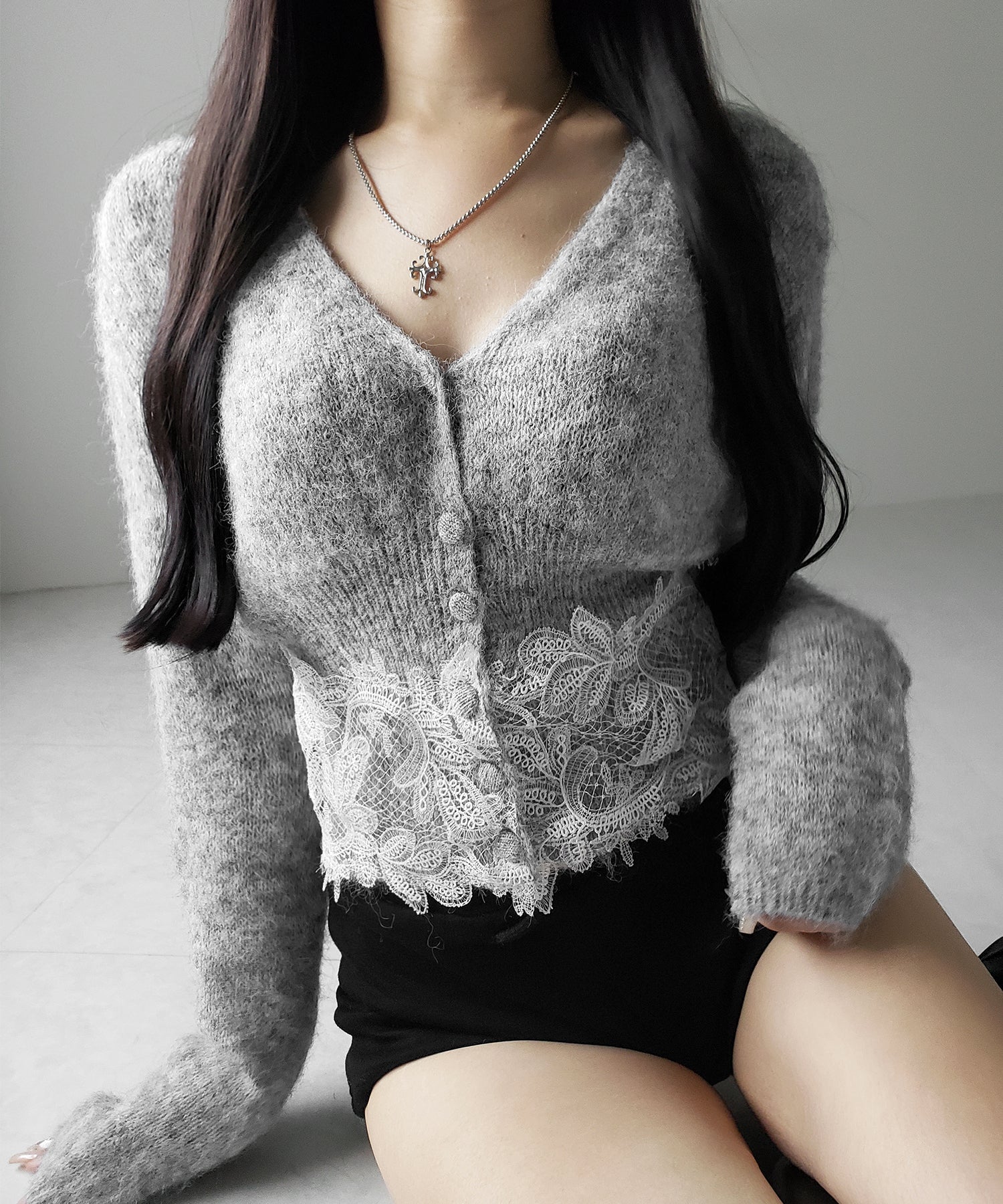 レースドッキングモヘアライクニットカーディガン ／ Lace docking mohair-like knit cardigan