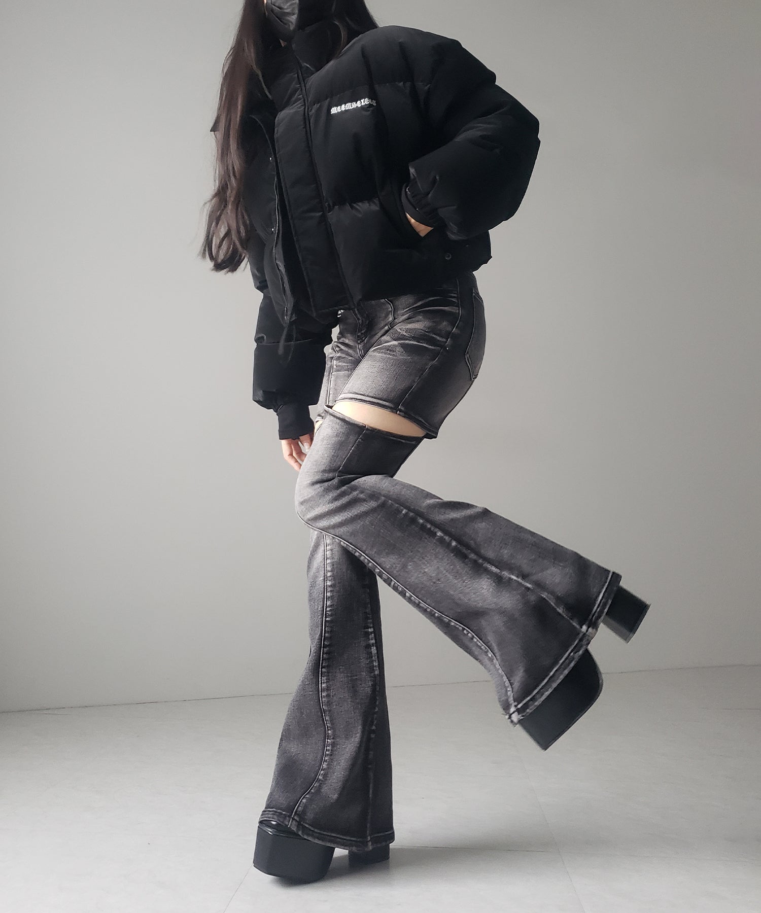 【 ２color ／ ３size 】カットアウトヴィンテージストレッチフレアデニム ／ cutout vintage stretch flare denim