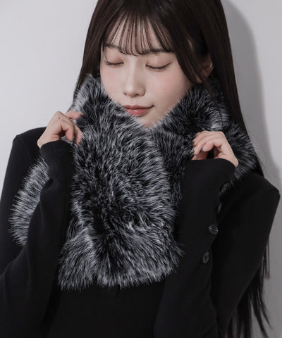 フェイクファーボリュームロングマフラー ／ fake fur volume long muffler