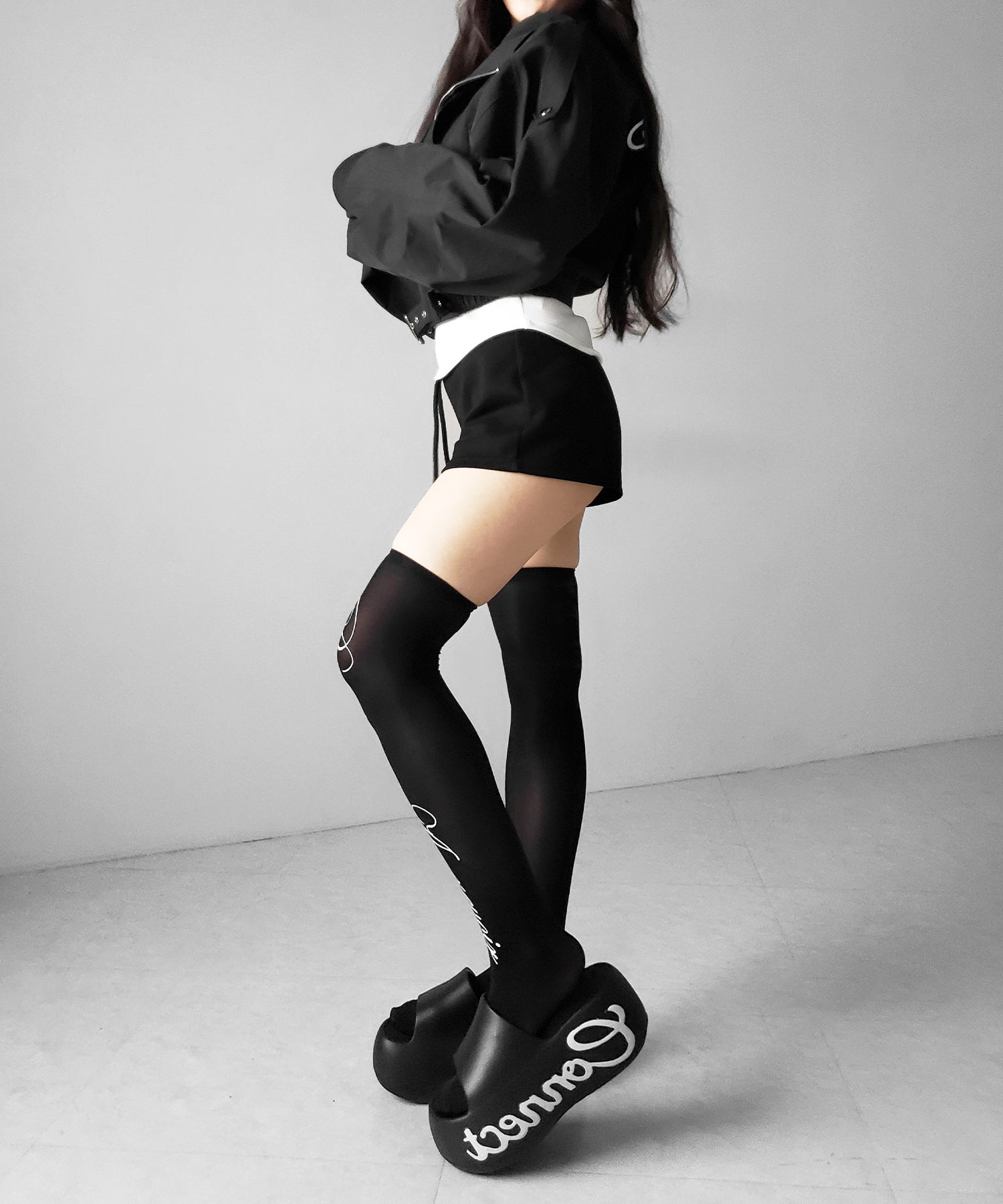 レタリングバックロゴスタンドカラーショートブルゾン ／ lettering back logo stand collar short blouson