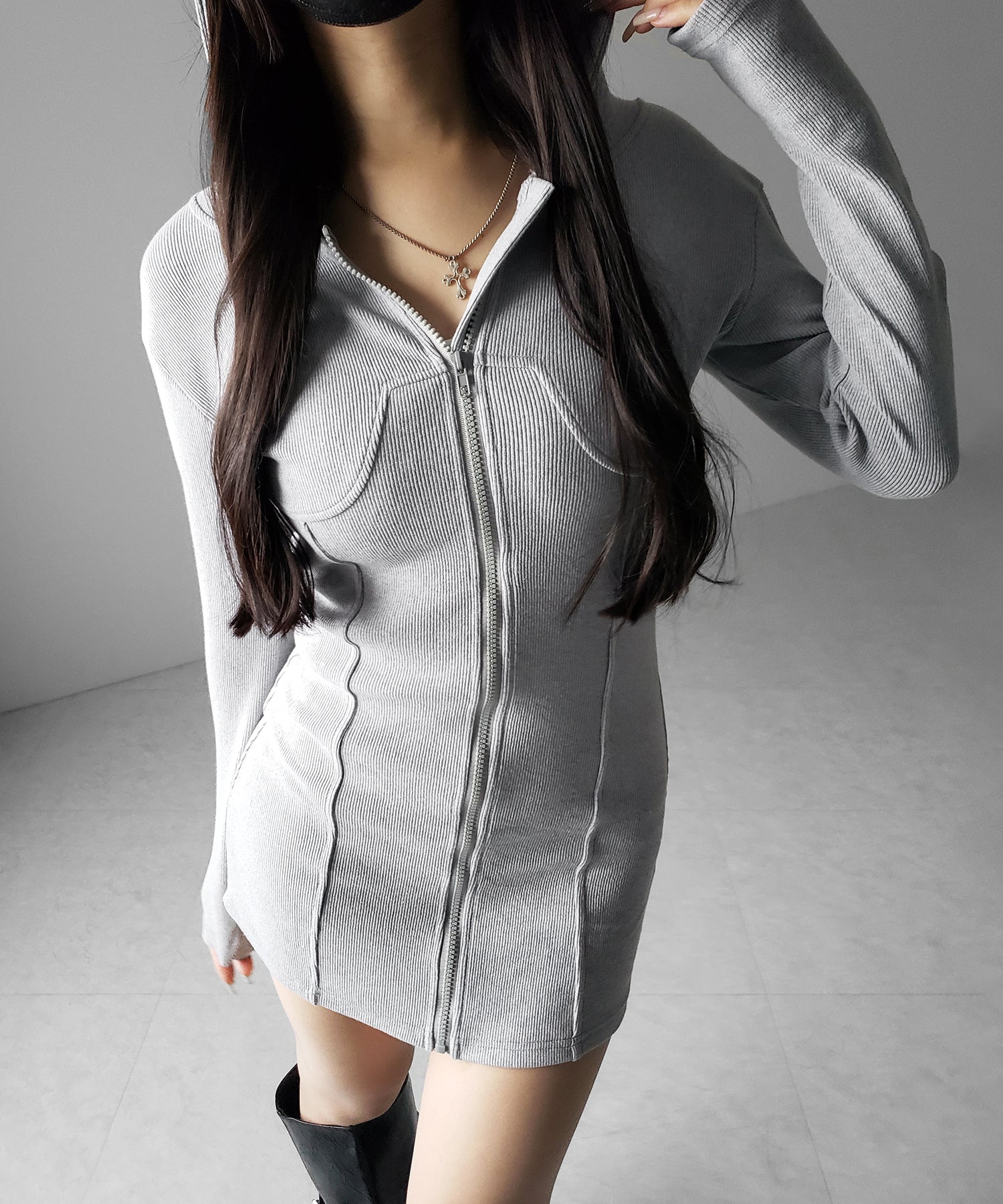 フーディジップアップスリムラインミニワンピース ／ Hoodie zip up slimline mini onepiece