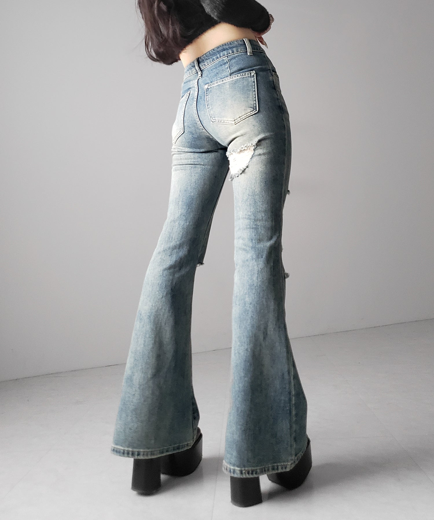 クラッシュダメージヴィンテージフレアデニム ／ crush damage vintage flare denim