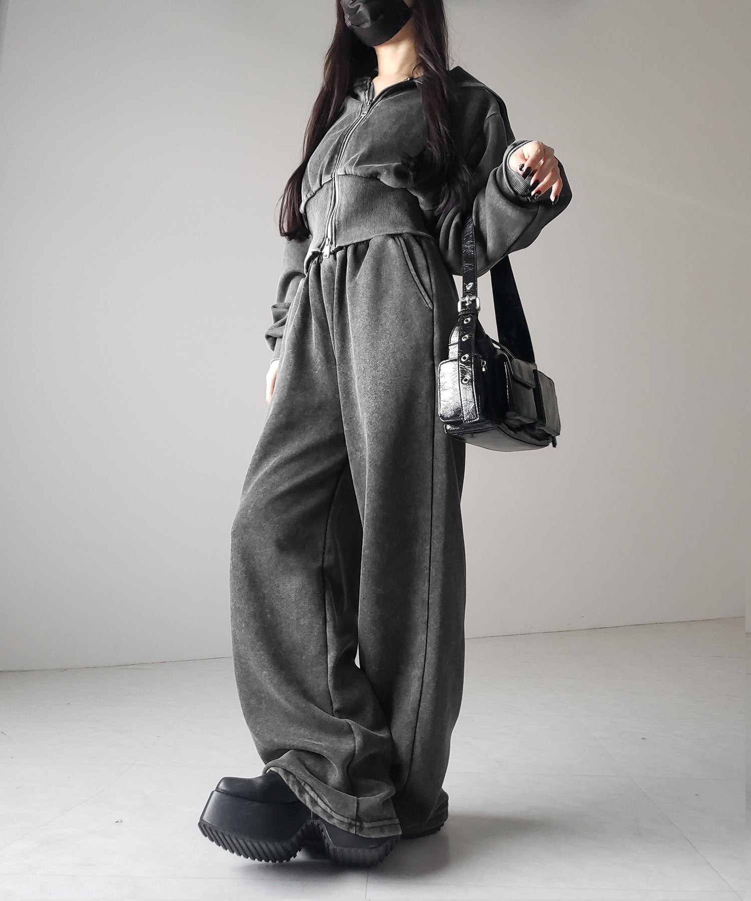【 セットアップ 】ピグメントヴィンテージショートパーカー ＋ ワイドパンツ SET ／ pigment vintage short hoodie + wide pants SET