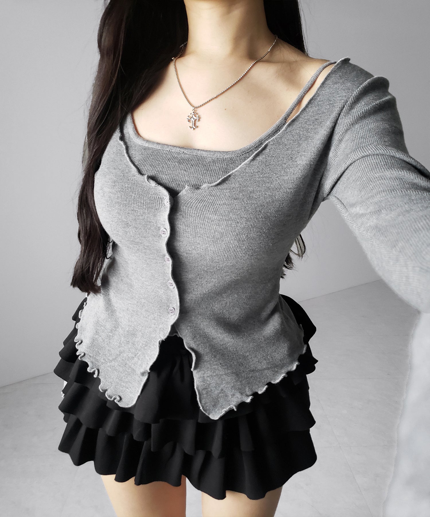 ティアードフリルカットソーミニスカート ／ tiered frill cut and sew