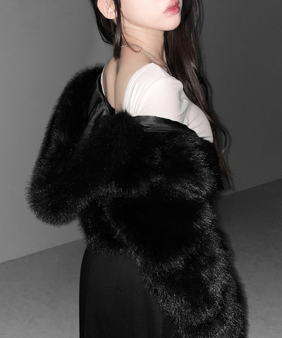 カットアウトアイレット長袖ボディスーツトップス ／ Cutout eyelet long sleeve bodysuit tops