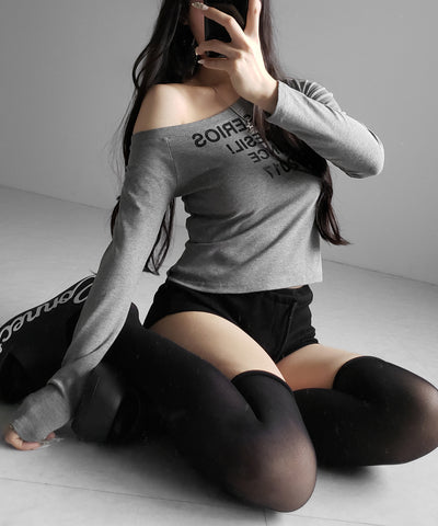 コンパクトロゴワンショルルーズロンT ／ compact logo one-Shoulder loose long-sleeve T-Shirt