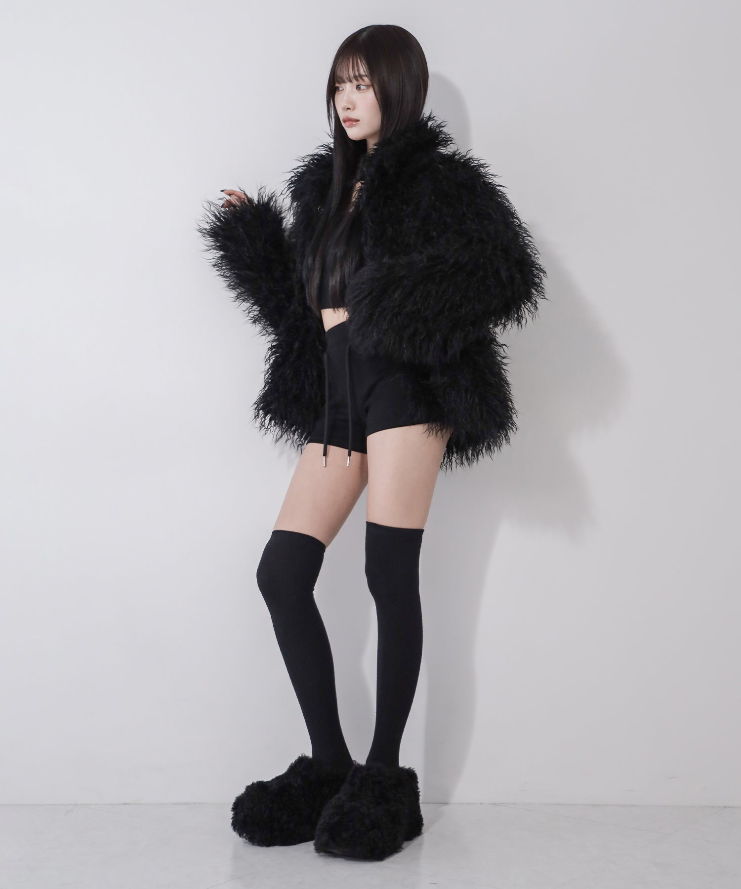 シャギーフェイクファーレディミドルコート ／ shaggy fake fur lady middle coat