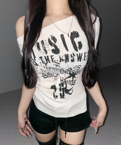 グランジロゴプリント半袖スリムニットトップス ／ grunge logo print shortsleeve slim knit tops