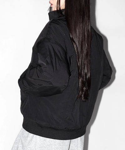 ダブルジップスタンドカラー中綿オーバーブルゾン ／ Double-zip stand-collar padded overblouson