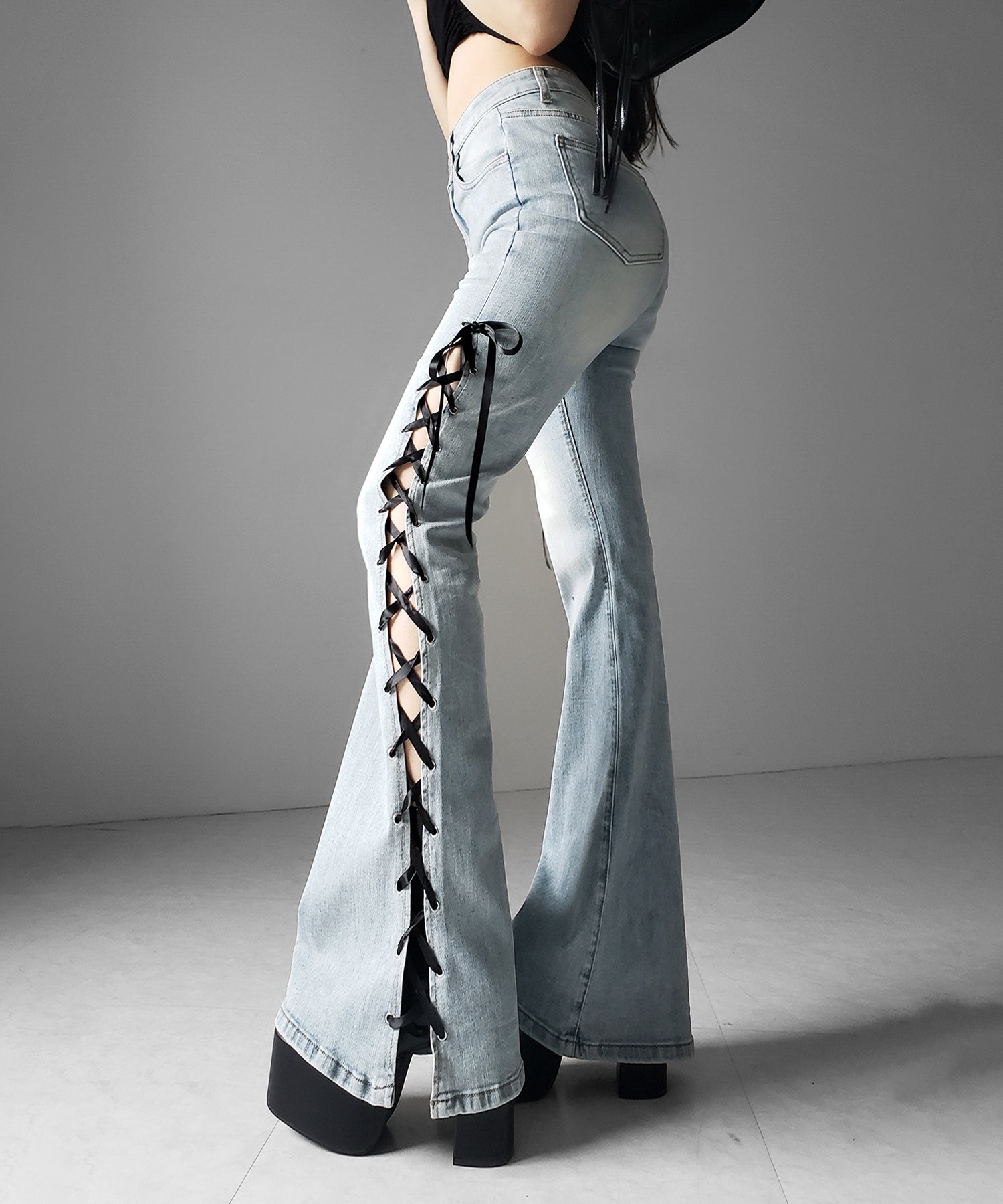 サテンリボンレースアップカットアウトストレッチフレアデニム ／ satin ribbon laceup cutout stretch flare denim