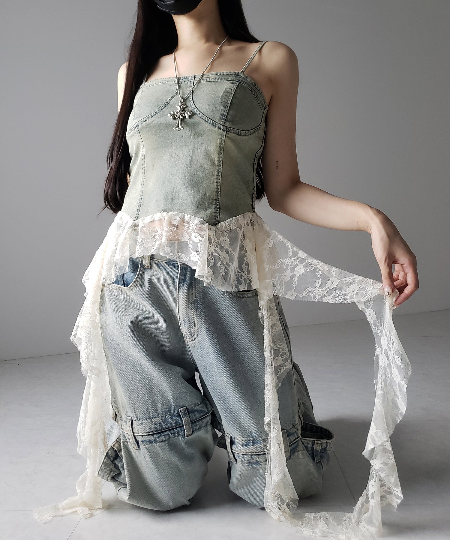 【 ２color 】ヴィンテージライクレースフリルデニムビスチェ ／ vintage like lace frill denim bustier