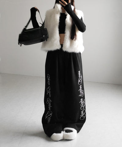 【 ポケット付 】スタンドネックジップアップフェイクファーベスト ／ stand neck zipup fake fur vest