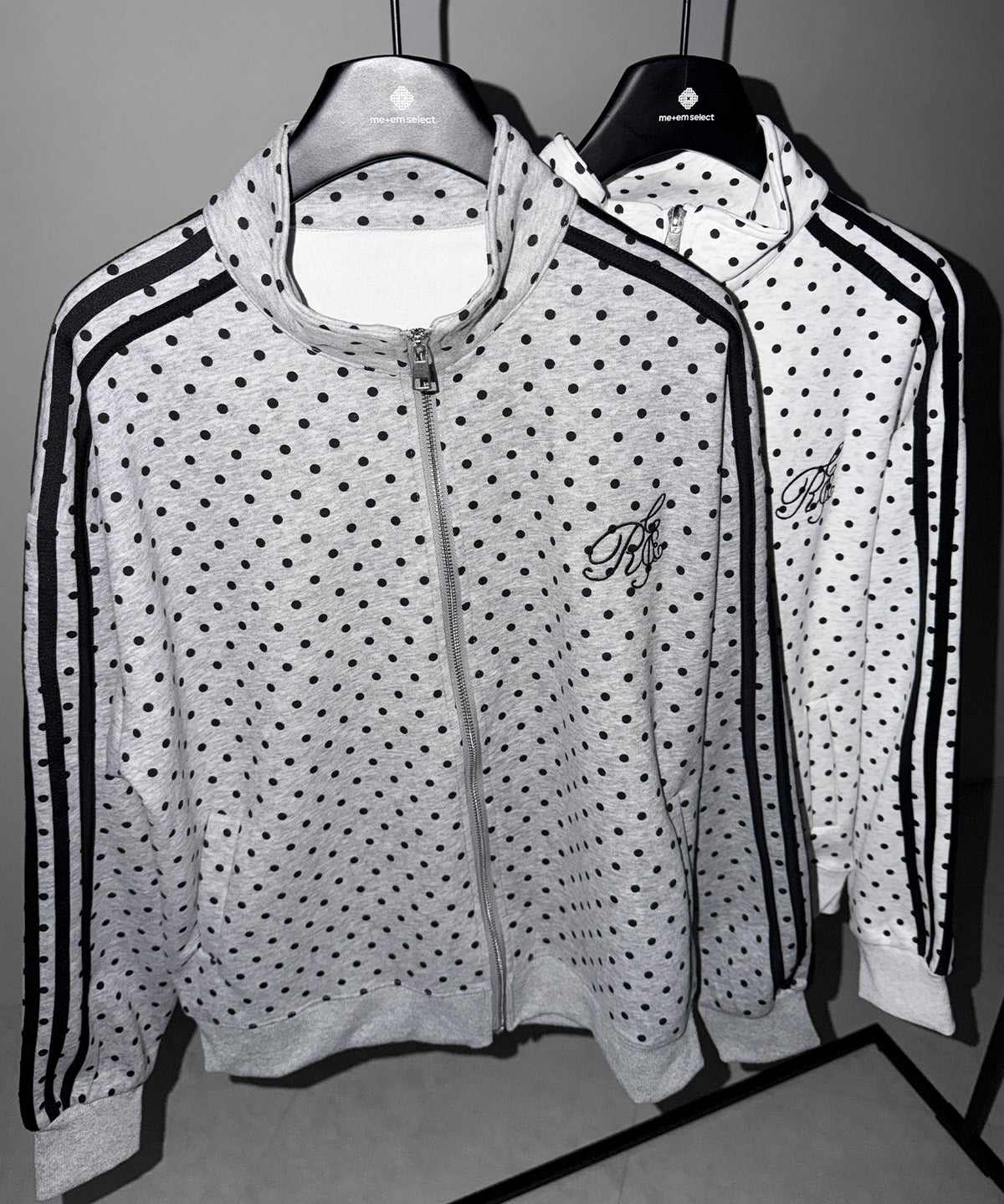 胸ロゴ刺繍ドットラインオーバースウェットブルゾン ／ chest logo embroidery side dot line over sweat blouson
