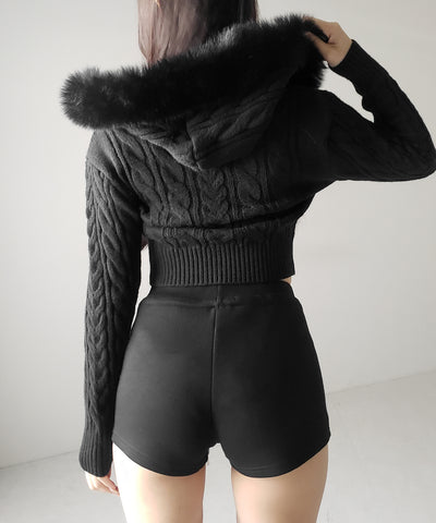 ファーフーディダブルジップショートニットパーカー ／ Fur hooded double zip short knit hoodie