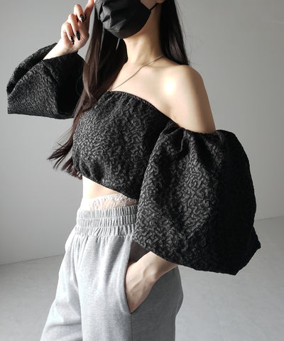 【 ２color 】オフショルダーボリュームパフショートブラウス ／ off shoulder volume puff short blouse